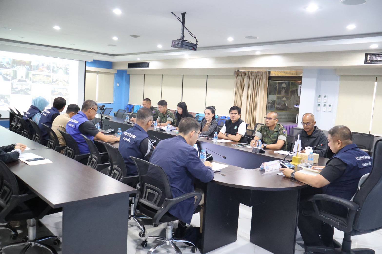 พช.ตากใบ ร่วมประชุมมอบนโยบายการขับเคลื่อนงานด้านความมั่นคงตามนโยบายรัฐบาล ผ่านระบบ Zoom