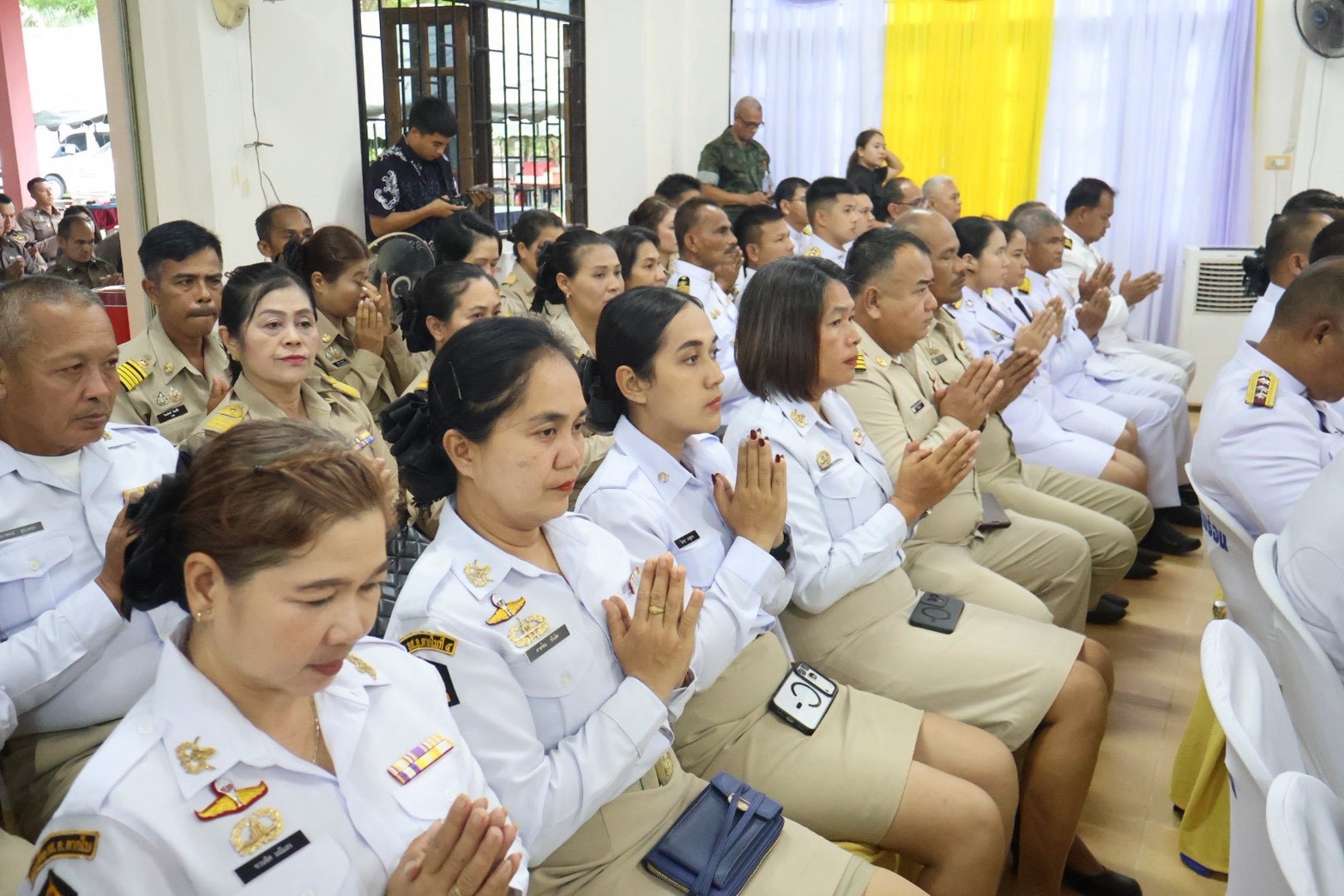 พช.ตากใบ ร่วมพิธีสวดพระอภิธรรมศพ ดาบตำรวจ วิทยา ชายพรมแก้ว ผบ.หมู่(ป.) สภ.ตากใบ
