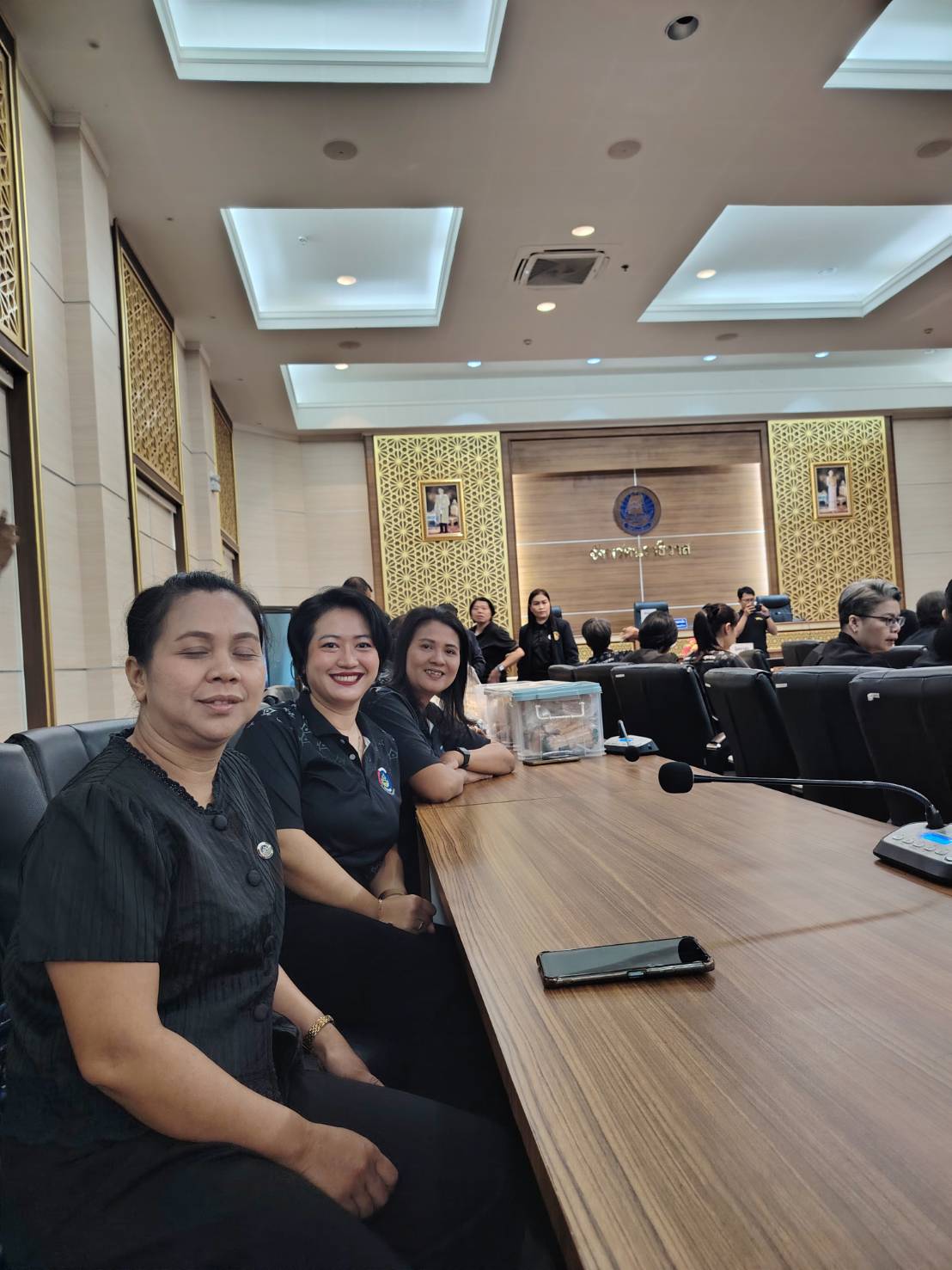 พช.ตากใบ ร่วมจัดทำ “ดอกไม้จันทน์” เพื่อร่วมพิธีถวายพระเพลิงพระบรมศพ สมเด็จพระนางเจ้าสิริกิติ์ฯ พระบรมราชชนนีพันปีหลวง