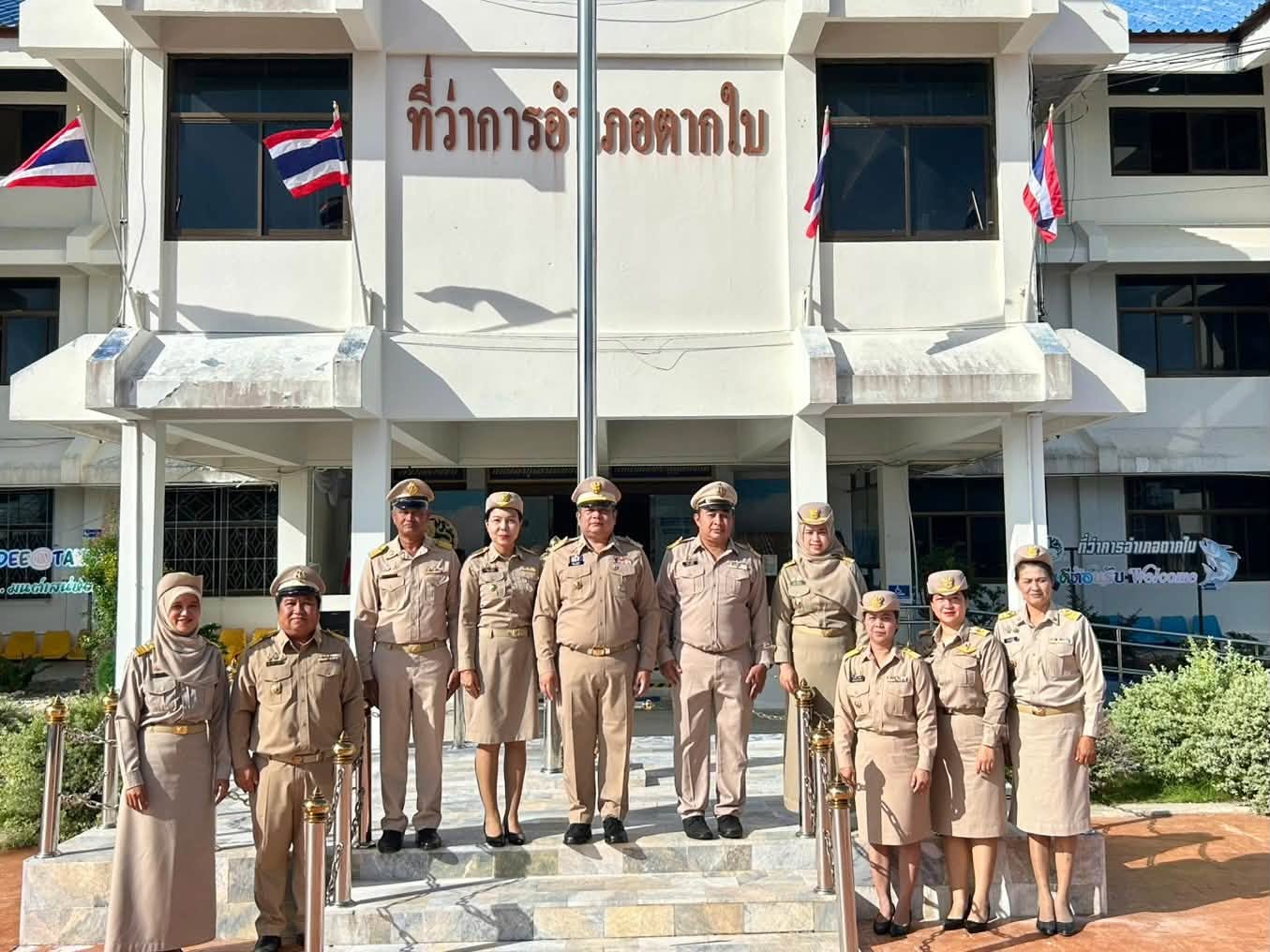 พช.ตากใบ ร่วมกิจกรรมเคารพธงชาติและร้องเพลงชาติไทย เนื่องในวันพระราชทานธงชาติไทย(Thai National Flag Day) 28 กันยายน ประจำปี 2569