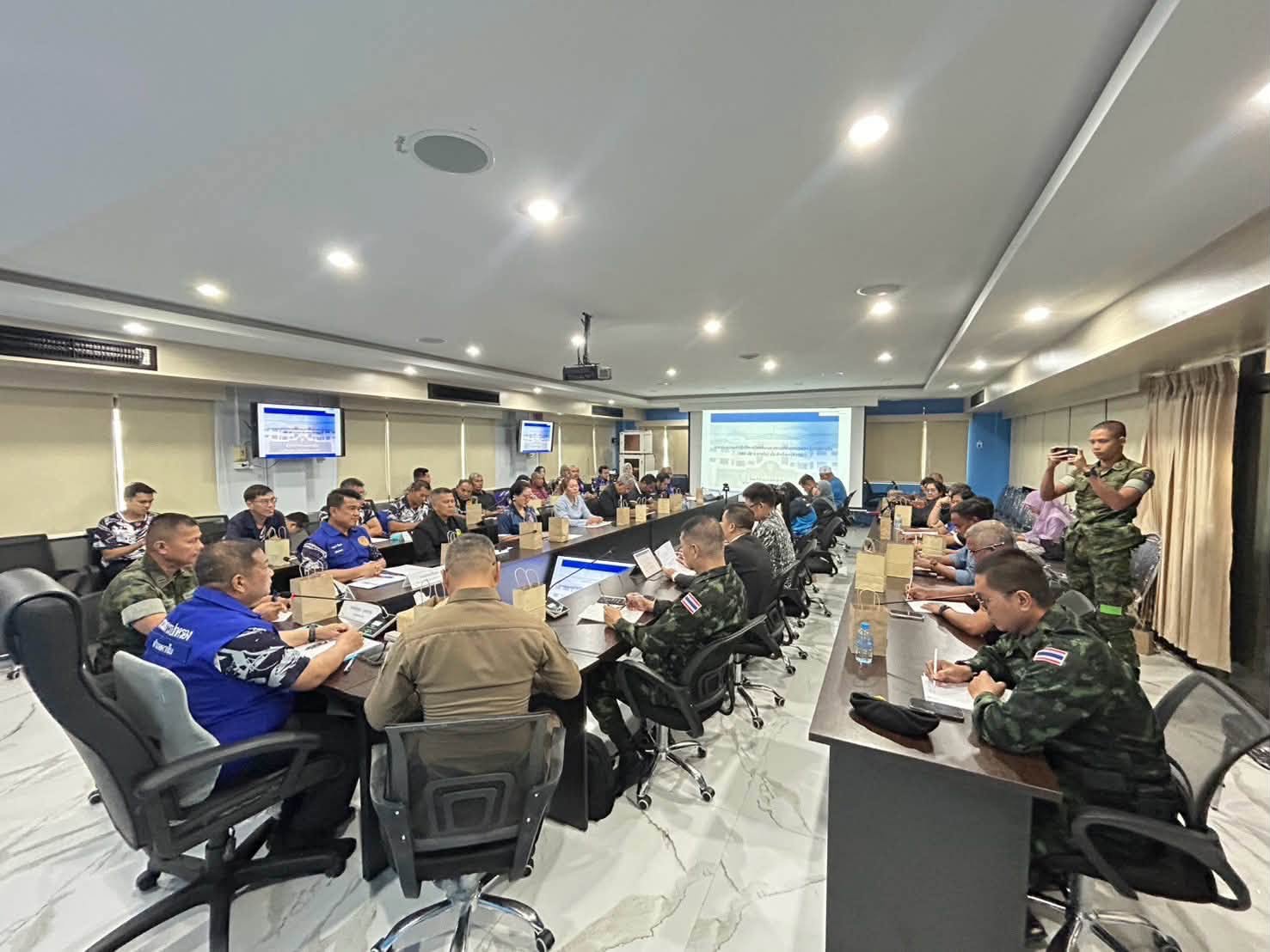 พช.ตากใบ ร่วมประชุมศูนย์ปฏิบัติการป้องกันและปราบปรามยาเสพติดอำเภอตากใบ (ศป.ปส.อ.ตากใบ) ครั้งที่ 8/2569