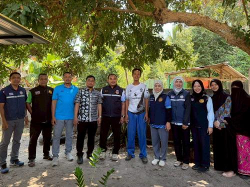 พช.ตากใบ ร่วมลงพื้นที่ติดตามผู้รับทุนประกอบอาชีพโครงการสงเคราะห์ช่วยเหลือกลุ่มเสี่ยงที่มีโอกาสเข้าไปเกี่ยวข้องกับยาเสพติดปีงบประมาณ 2568 (ครั้งที่ 1)