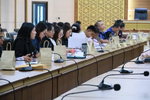 พช.ตากใบ ร่วมประชุมชี้แจงแนวทางการดำเนินงานตามโครงการ “128 กองทุนแม่ของแผ่นดิน สืบสานพระราชปณิธานสมเด็จพระบรมราชชนนีพันปีหลวง” บูรณาการเชิงรุกแก้ปัญหายาเสพติดยั่งยืน